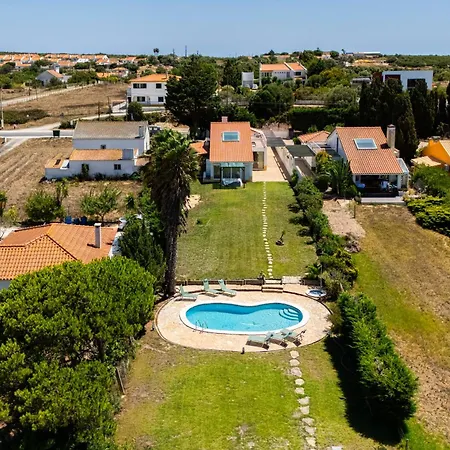 Casa Da Colina, By Match Holiday home Sesimbra